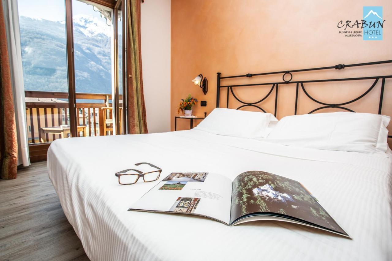 Crabun Hotel Пон-Сен-Мартен Экстерьер фото