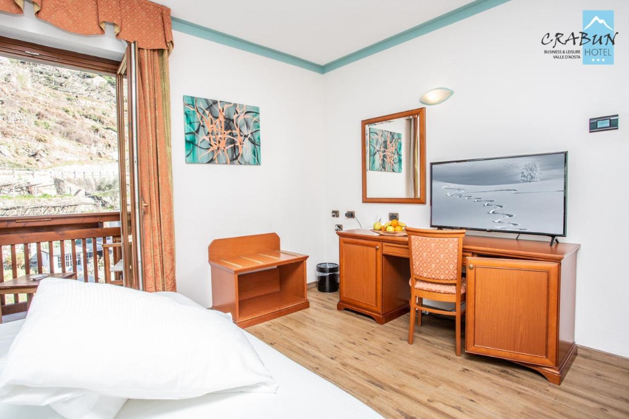 Crabun Hotel Пон-Сен-Мартен Экстерьер фото