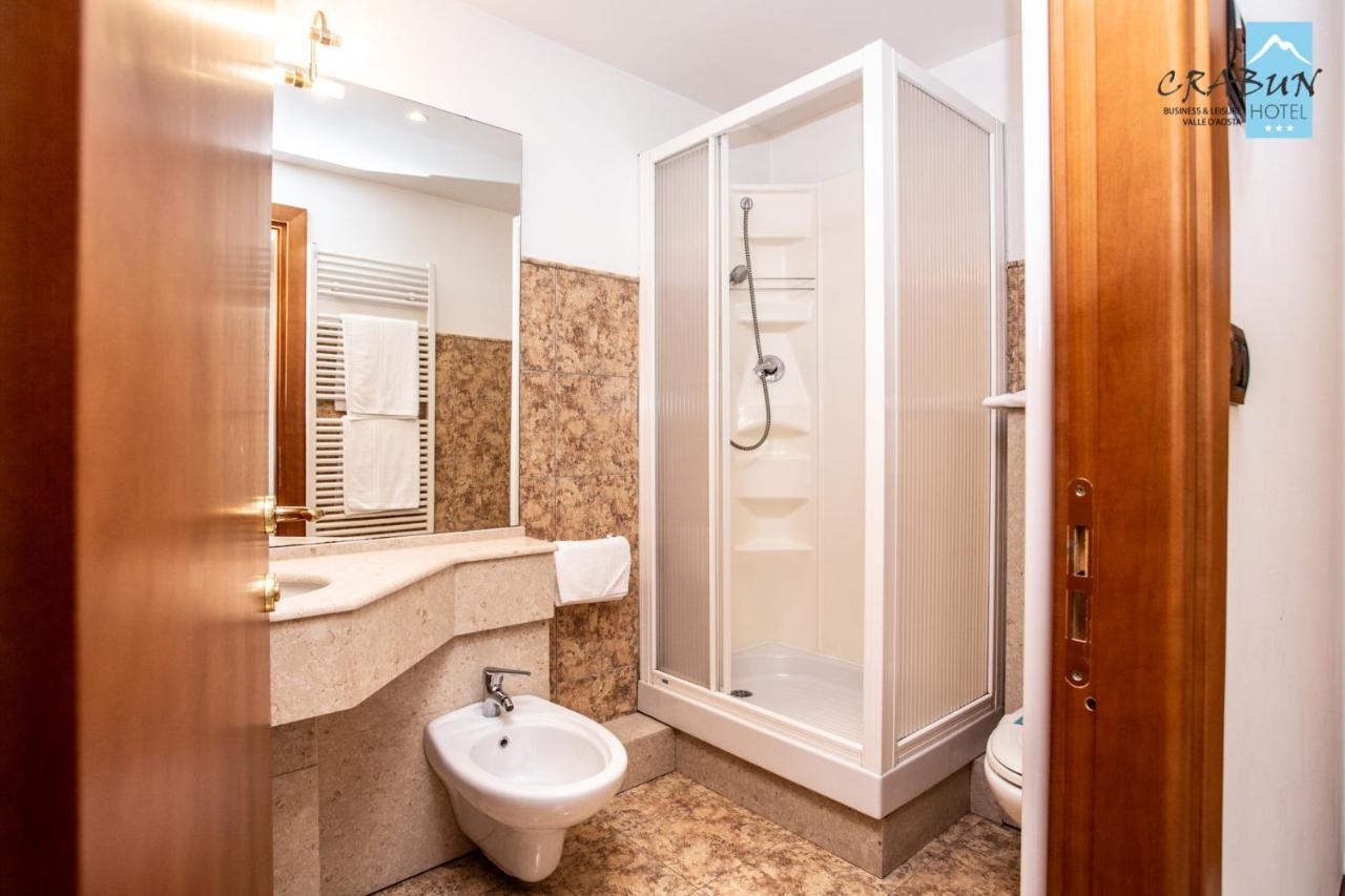 Crabun Hotel Пон-Сен-Мартен Экстерьер фото
