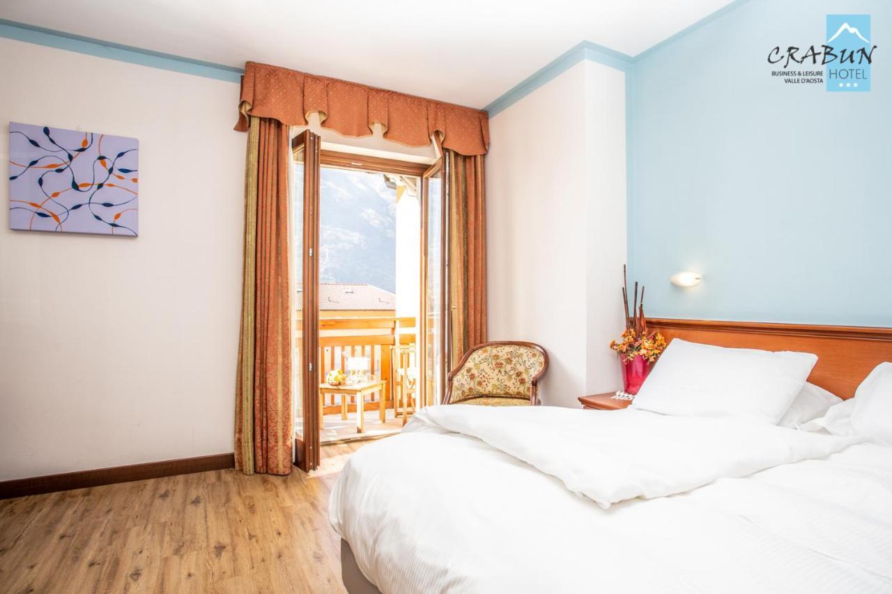 Crabun Hotel Пон-Сен-Мартен Экстерьер фото